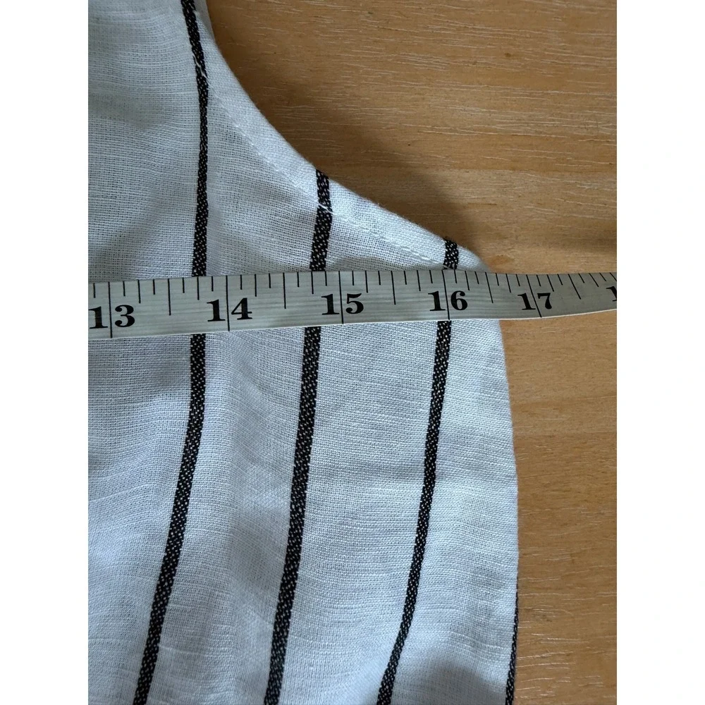 Banana Republic sleeveless linen
